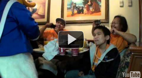 Tevin Meeting Donald Duck! - Magical Moment 2011 